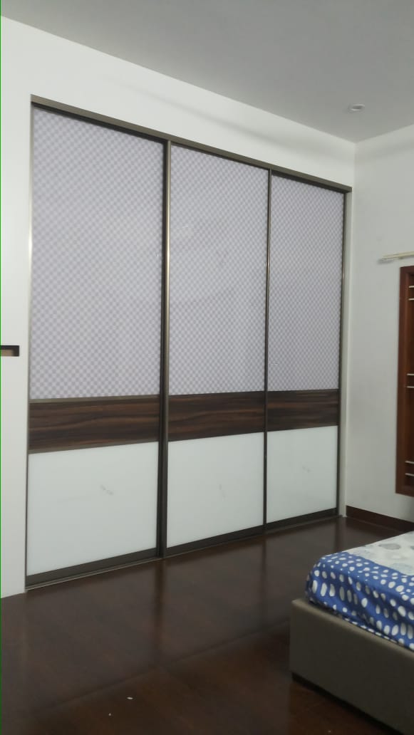 top-lacquer-glass-designs-in-gurgaon-gurugram-top-dealers-manufacturers-in-gurgaon-india